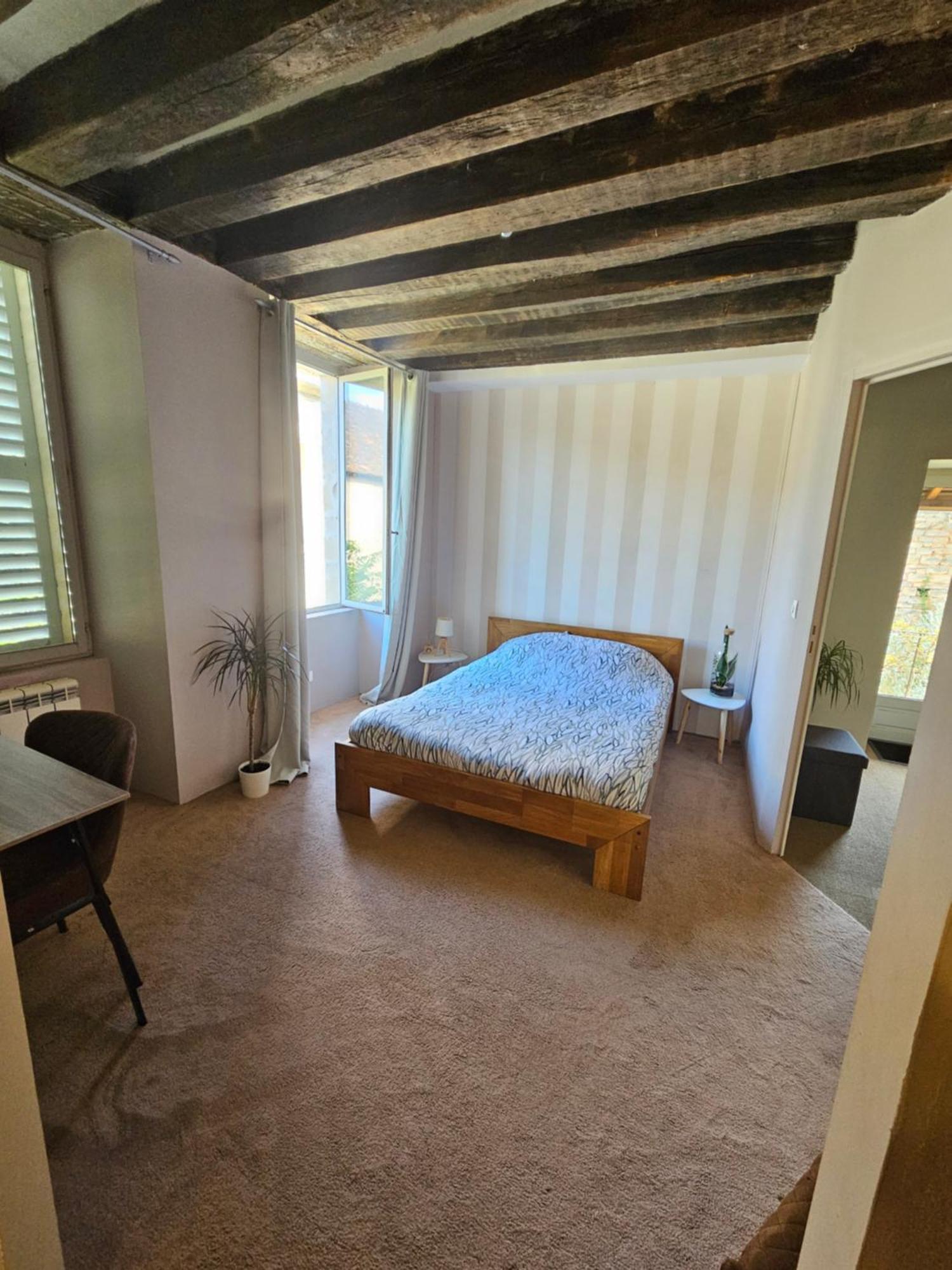 Chambre Avec Salle De Bain 호텔 Donzy 외부 사진